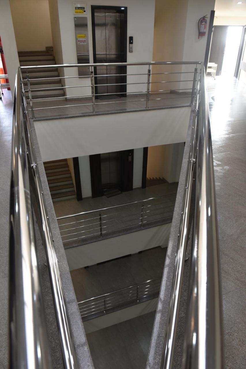 Hotel Lotus Chandrapur Exterior foto